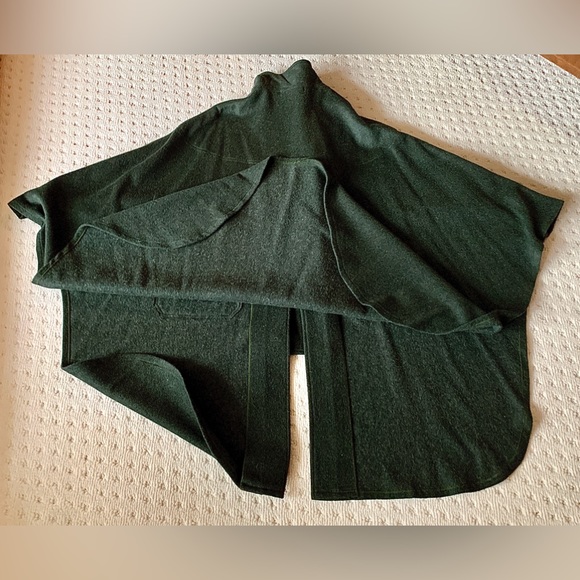 Vintage Wool HUCCLECOTE Ziller Loden Green Cape Made in England - Picture 6 of 16